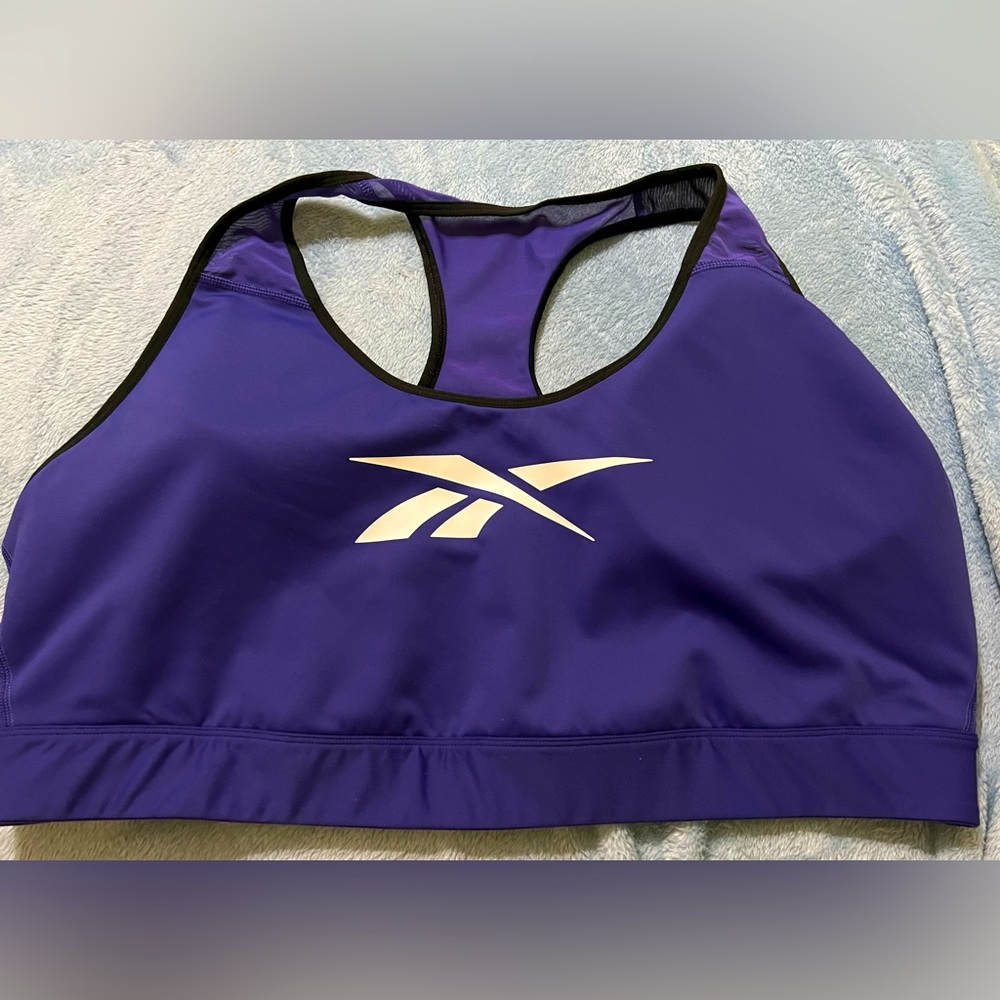Reebok Lux Vector Racer Sports Bra - New w/o Tags